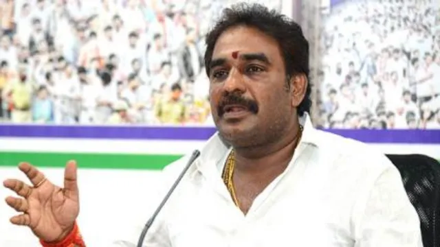 మాచర్లలో రాజకీయ వేడి.. పిన్నెల్లి హౌస్ అరెస్ట్
