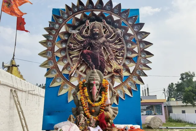 ఆకట్టుకుంటున్న వినాయకుడి అలంకరణ