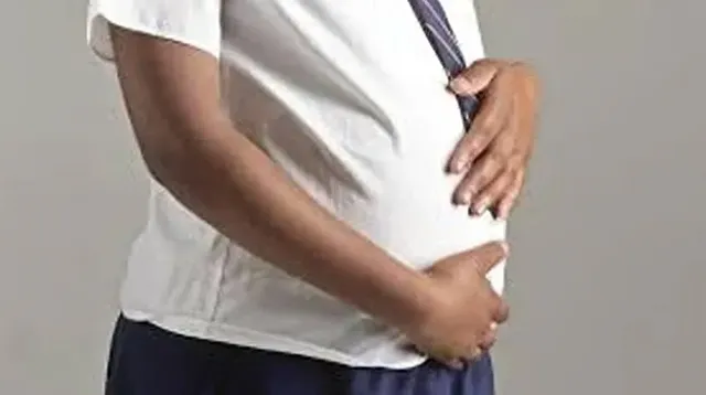గిరిజన పాఠశాలలో విద్యార్థిని గర్భం.. ముగ్గురు సిబ్బంది సస్పెండ్
