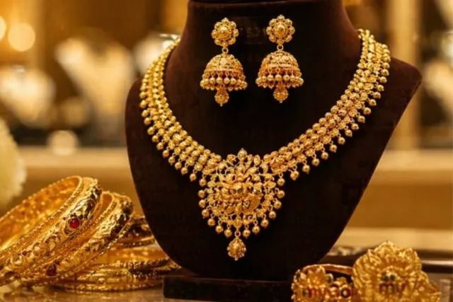 தங்கம் விலை சவரனுக்கு ரூ.400 உயர்ந்து விற்பனை