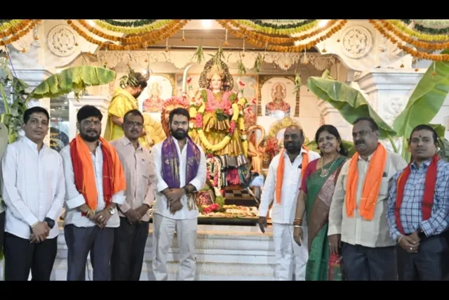 అమ్మవారిని దర్శించుకున్న బిఆర్ఎస్ పార్టీ యువ నాయకుడు