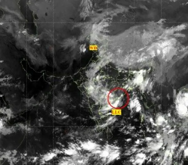 భారీ వర్షాలు.. రెడ్ అలర్ట్: APSDMA