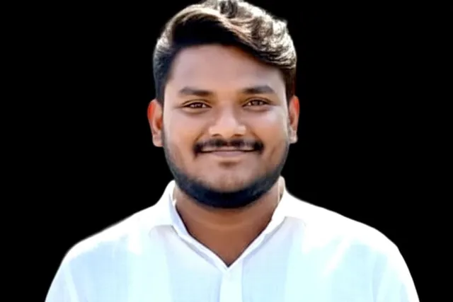 తెడ్లం పాఠశాల SMC చైర్మన్గా నవీన్ రెండోసారి బాధ్యతలు తెడ్లం పాఠశాల SMC చైర్మన్గా నవీన్ రెండోసారి బాధ్యతలు