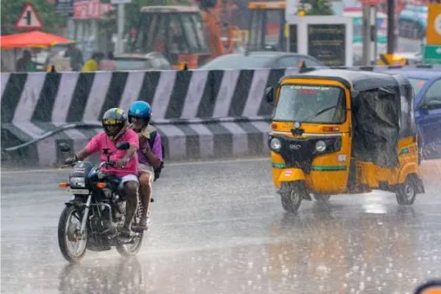இரவு 7 மணி வரை 35 மாவட்டங்களில் மழைக்கு வாய்ப்பு