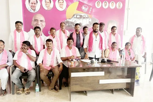 ఇందిరమ్మ ఇండ్ల కేటాయింపులో పేదలకు అన్యాయం