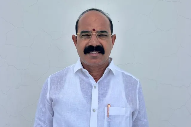 మున్సిపల్ చైర్మన్ పదవిపై వైసీపీ వర్గాల్లో ఆసక్తి మున్సిపల్ చైర్మన్ పదవిపై వైసీపీ వర్గాల్లో ఆసక్తి