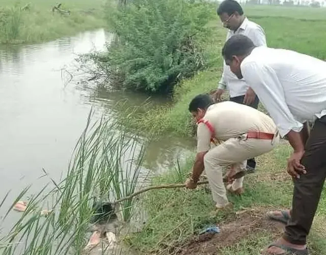 Brutal murder in Machilipatnam.. Manhunt for the head