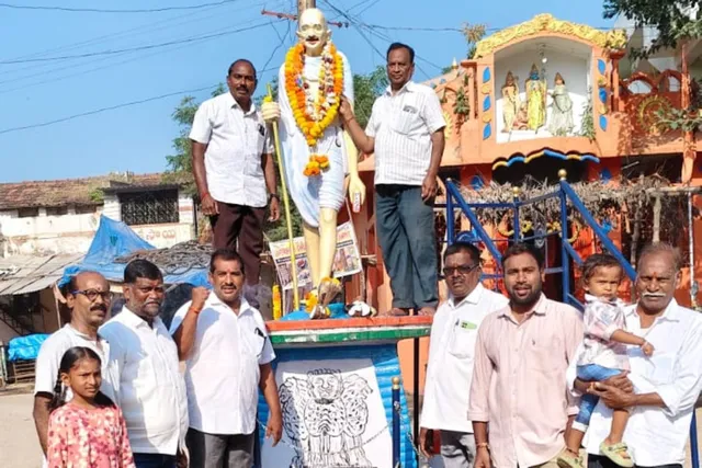 ధర్పల్లి: ఆర్యవైశ్య సంఘం సభ్యుల ఆధ్వర్యంలో గాంధీ జయంతి వేడుకలు