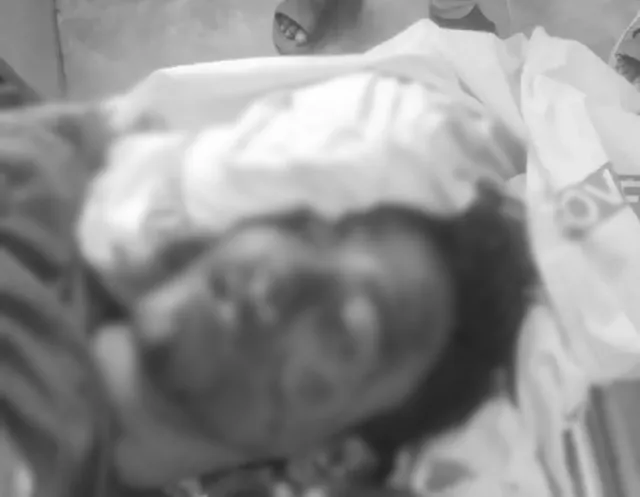 Lover commits suicide by slashing girlfriend's neck with knife