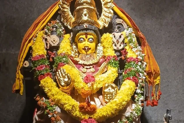 సూర్యలంకలో అన్నపూర్ణాదేవి అలంకరణలో అమ్మవారు