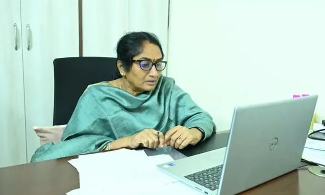 50 ఏళ్లు నిండిన నేతన్నలందరికీ పెన్షన్లు: మంత్రి సవిత