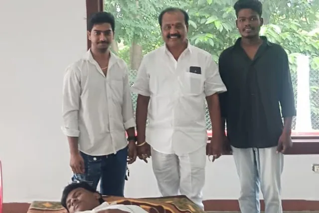రాజమండ్రిలో సేవా కార్యక్రమాలు రాజమండ్రిలో సేవా కార్యక్రమాలు