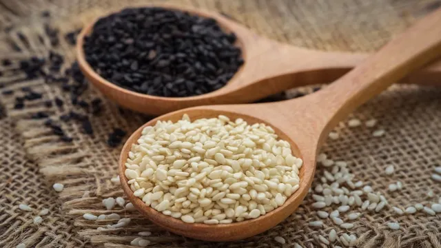 கருப்பு Vs வெள்ளை எள்: எது உடலுக்கு சிறந்தது?