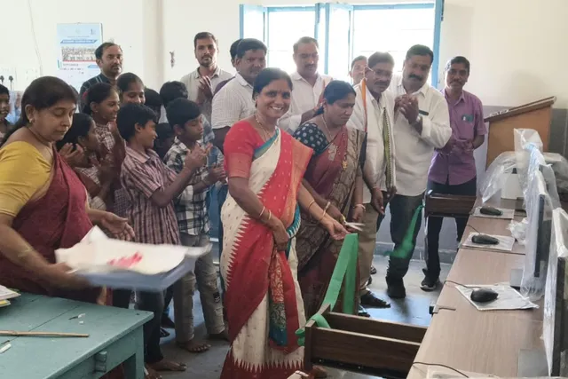 పెగడపల్లిః జడ్పీ పాఠశాలలో నూతన కంప్యూటర్లు ప్రారంభం