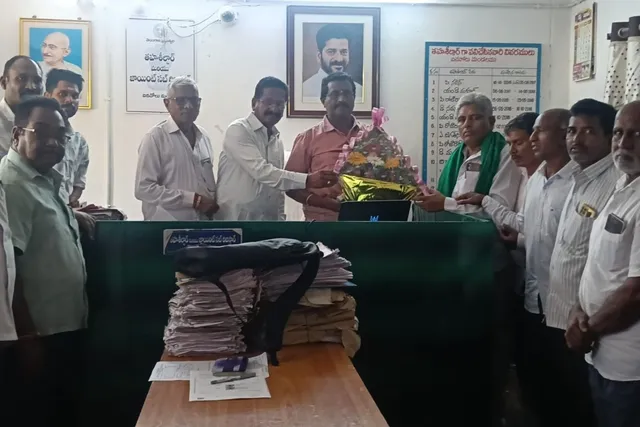 మండల రేషన్ డీలర్స్ అసోసియేషన్ అధ్యక్షునిగా జిల్లా నిర్మలబాబు