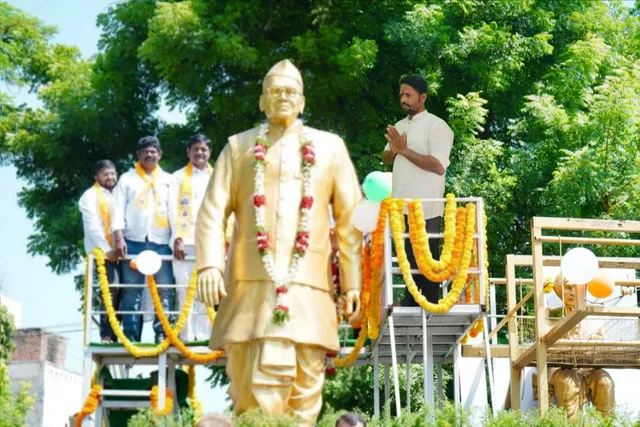 కొండా లక్ష్మణ్ బాపూజి ఆశయాలు స్ఫూర్తిదాయకం: రవి రాజ్ రాథోడ్