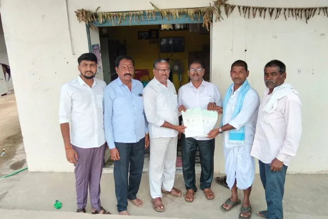 బిలియా తండాలో లబ్ధిదారునికి సీఎం రిలీఫ్ ఫండ్ చెక్కు అందజేత