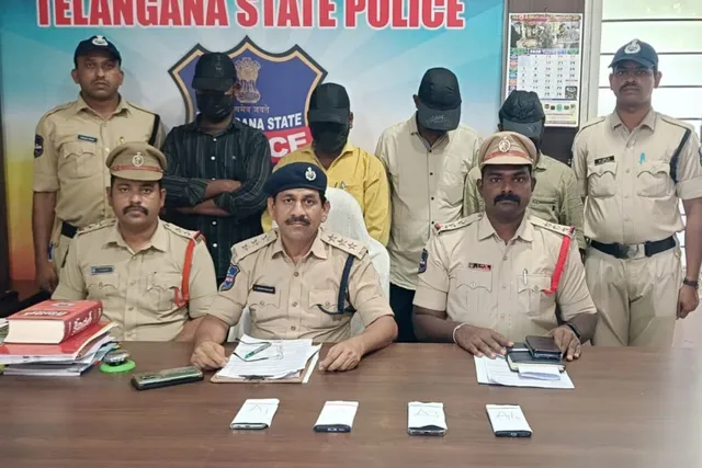 వడ్ల వ్యాపారిని బెదిరించిన నలుగురు జర్నలిస్టుల అరెస్ట్