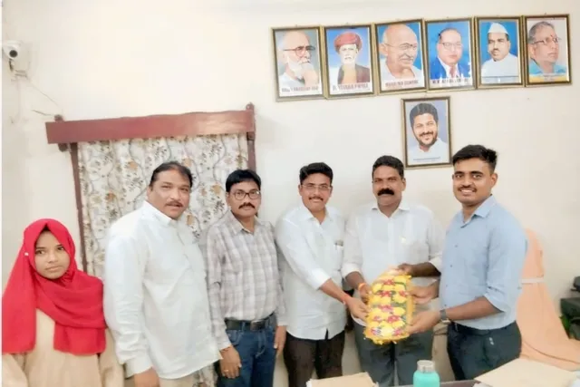 భూషిత్ రెడ్డిని మర్యాదపూర్వకంగా కలిసిన సిపిఐ రాష్ట్ర నాయకులు