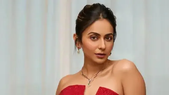 తప్పుడు వార్తలను వెనక్కి తీసుకోవాలి: రకుల్ తప్పుడు వార్తలను వెనక్కి తీసుకోవాలి: రకుల్