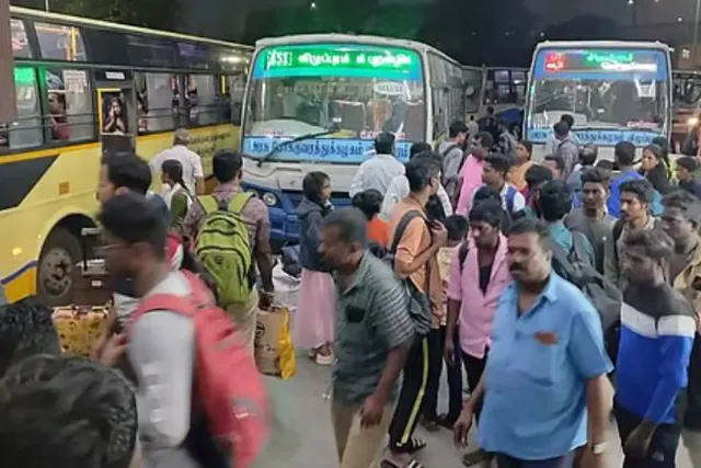 தொடர் விடுமுறை எதிரொலி: சொந்த ஊர் திரும்பும் மக்கள் திரள்