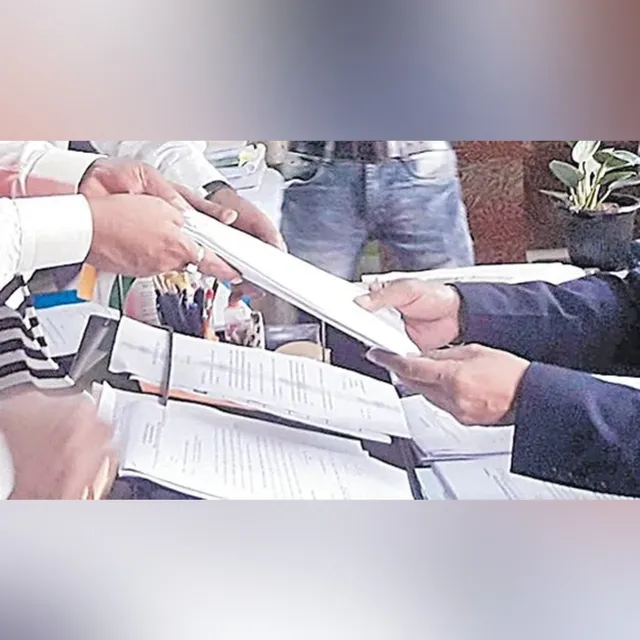 వైసీపీ అభ్యర్థుల పేరుతో టీడీపీ నేతల ఫేక్ నామినేషన్లు