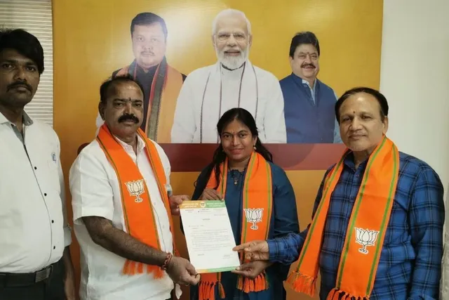 హైదరాబాద్ ఇంచార్జ్గా డాక్టర్ శ్రీలత రాణి బాధ్యతల స్వీకరణ హైదరాబాద్ ఇంచార్జ్గా డాక్టర్ శ్రీలత రాణి బాధ్యతల స్వీకరణ