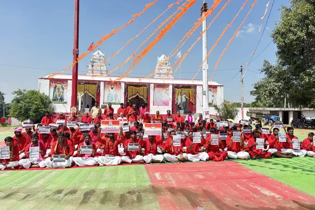 సేవాలాల్ మహారాజ్ జయంతిని సెలవుదినంగా ప్రకటించాలి