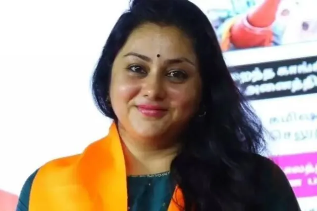 நடிகை நமீதாவின் அரசியல் பயணம்: அதிமுக முதல் பாஜக வரை!