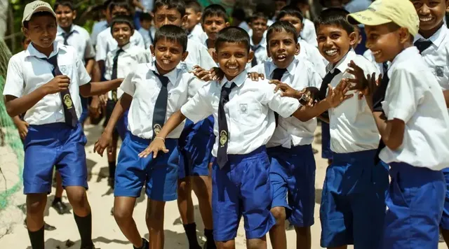 రేపు స్కూళ్లకు సెలవు ఉందా?