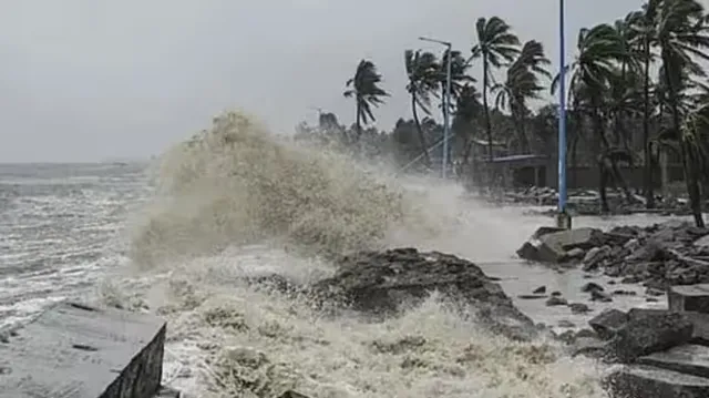 యానాంలో 'అర్నబ్' తుఫాన్ విలయం