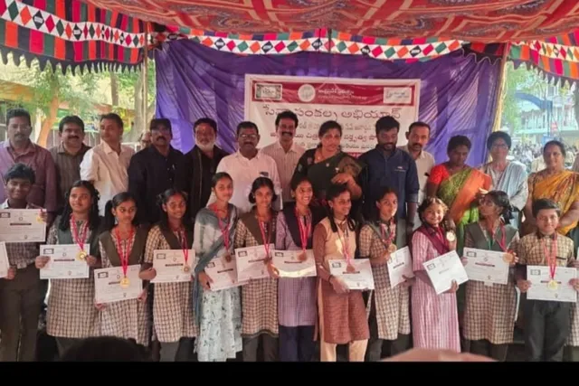 రాజమండ్రిలో ఘనంగా చిత్రలేఖన పోటీలు