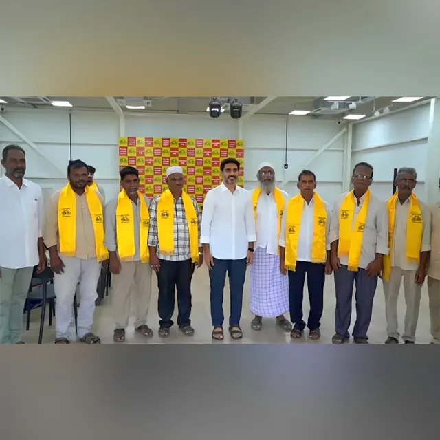 మంగళగిరిలో వైసీపీ షాక్‌.. టీడీపీ చేరిన సీనియర్ నేతలు