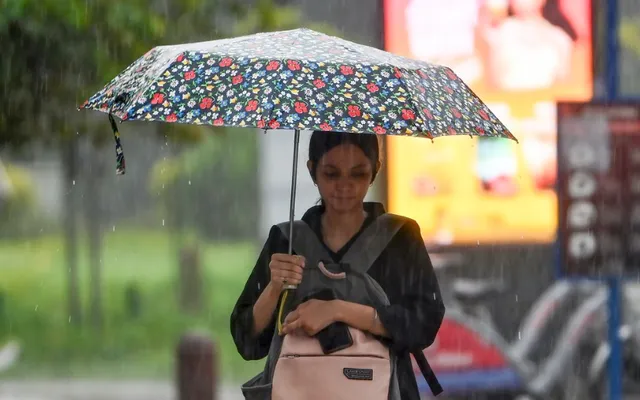 తెలంగాణ సహా 7 రాష్ట్రాల్లో భారీ వర్షాలు: IMD