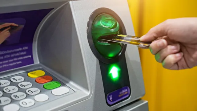 SBI ஏடிஎம்-களில் வசூலிக்கப்படும் கூடுதல் கட்டணம் ரத்து SBI ஏடிஎம்-களில் வசூலிக்கப்படும் கூடுதல் கட்டணம் ரத்து