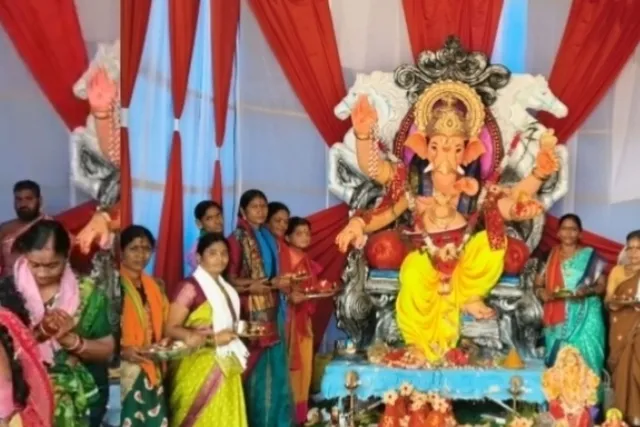 మెట్‌పల్లిలో ఘనంగా హనుమాన్ యూత్ ఆధ్వర్యంలో "కుంకుమ పూజ"