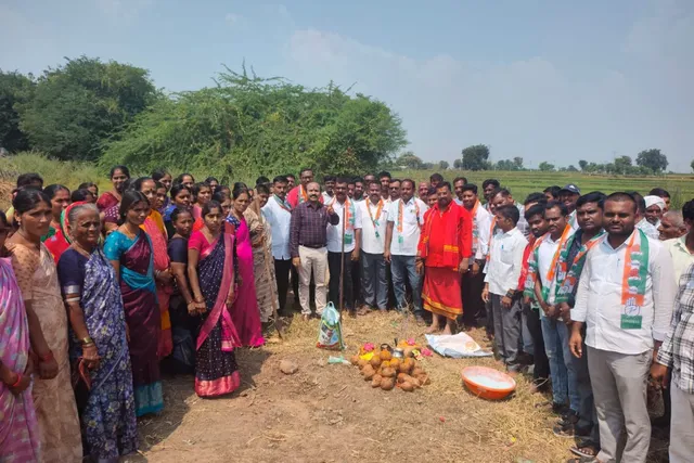రూపుల తండాలో ఈవో భవన పనులకు శ్రీకారం రూపుల తండాలో ఈవో భవన పనులకు శ్రీకారం