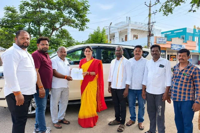 ఎంపీ నిధుల ద్వారా హైమాస్ట్ లైట్లు మంజూరు. ఎంపీ నిధుల ద్వారా హైమాస్ట్ లైట్లు మంజూరు.