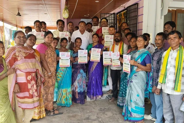 చెప్పాం చేస్తున్నాం పోస్టర్‌ ఆవిష్కరించిన కురుపాం ఎమ్మెల్యే