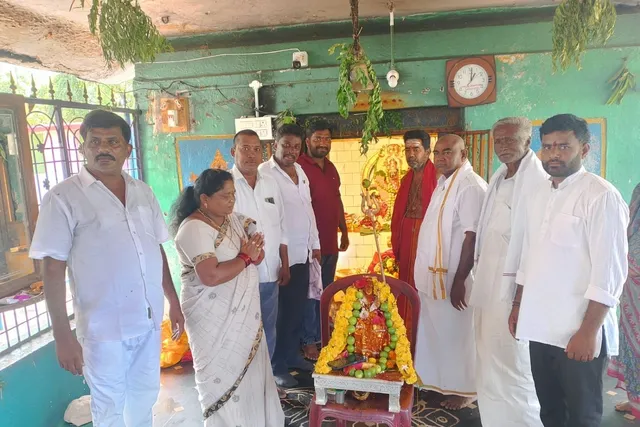కురచ పైడినాయుడు కుటుంబం ఆధ్వర్యంలో ఒడ్డు పండుగ, అన్నసమారాధన కురచ పైడినాయుడు కుటుంబం ఆధ్వర్యంలో ఒడ్డు పండుగ, అన్నసమారాధన