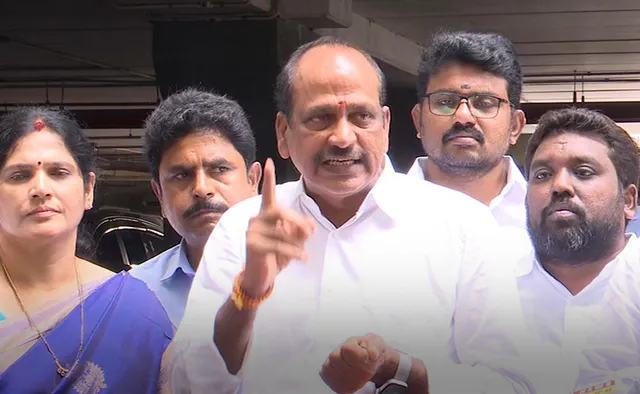 ఎన్నికల అక్రమాలపై వైసీపీ నేతల నిరసన