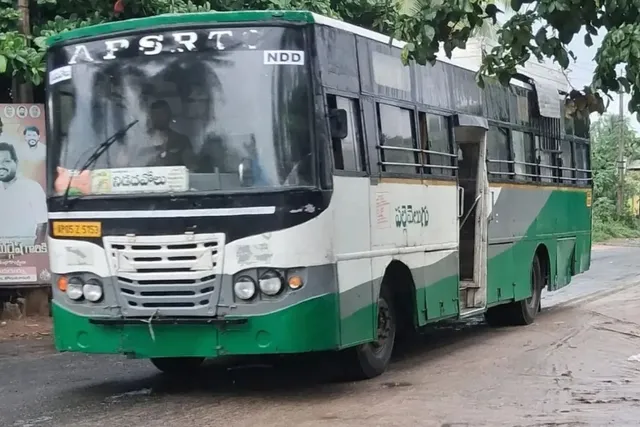 నిడదవోలు-రాజమహేంద్రవరం మధ్య కొత్త పల్లెవెలుగు బస్సు సేవలు ప్రారంభం