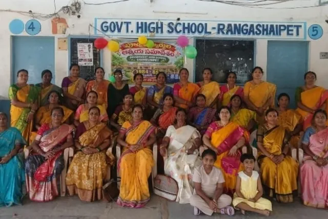 పూర్వ విద్యార్థుల ఆత్మీయ సమ్మేళనం పూర్వ విద్యార్థుల ఆత్మీయ సమ్మేళనం