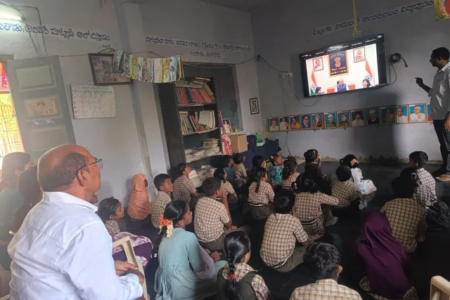 సాలిడ్, ఈ-వేస్ట్‌ నిర్వహణపై విద్యార్థులకు అవగాహన