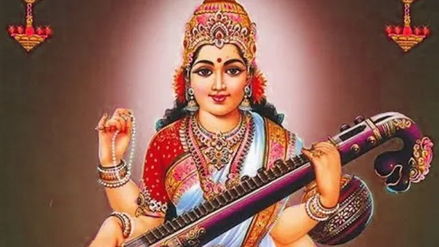வீட்டில் சரஸ்வதி பூஜை மற்றும் ஆயுத பூஜை நடத்துவது எப்படி?