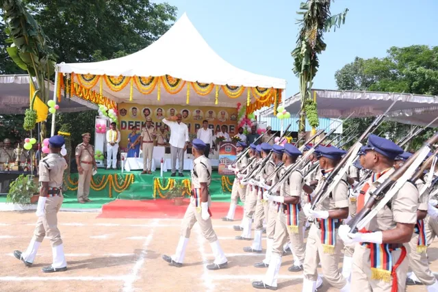 శ్రీకాకుళం : ఘనంగా కానిస్టేబుల్స్ పాసింగ్ అవుట్ పరేడ్