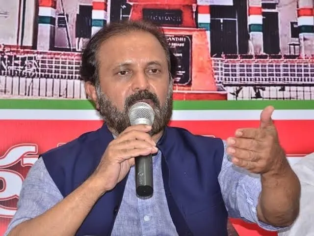13 కోట్ల ఓట్లను తొలగించారు.. మధుయాష్కీ ఆరోపణలు 13 కోట్ల ఓట్లను తొలగించారు.. మధుయాష్కీ ఆరోపణలు