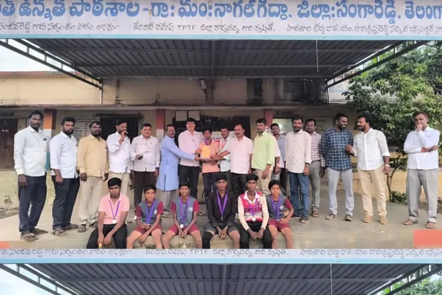 క్రీడా పోటీల్లో గాయత్రి పాఠశాల విద్యార్థుల అద్భుత ప్రతిభ