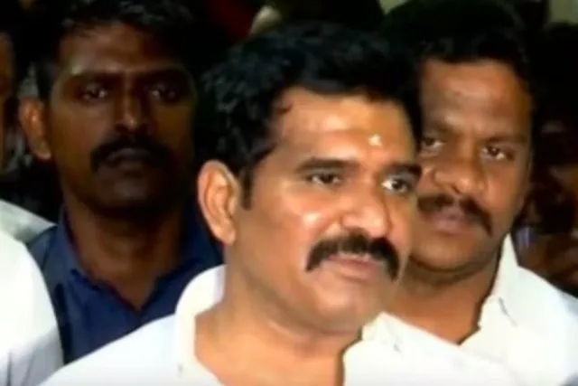 அரசு விழாவில் பாஜக தலைவர்: அமைச்சர் நிர்மல்குமார் கடும் கண்டனம்! அரசு விழாவில் பாஜக தலைவர்: அமைச்சர் நிர்மல்குமார் கடும் கண்டனம்!