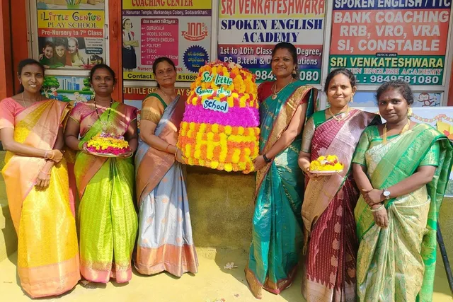 జీనియస్ ప్లే స్కూల్ లో బతుకమ్మ సంబరాలు